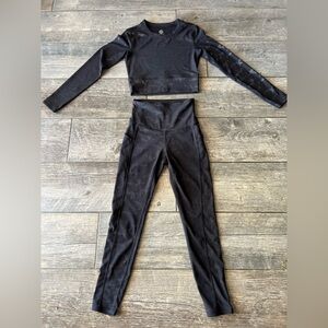 Move Theology Two-piece Black Camo Ribbed Yoga Set